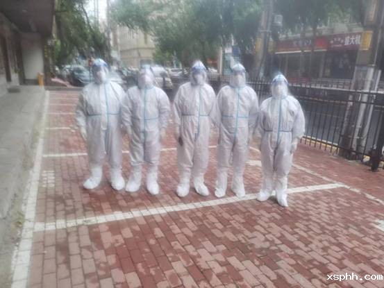 雨中解离人员